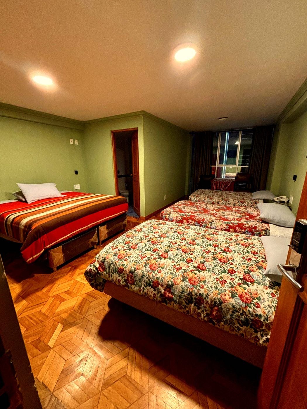 Habitación quíntuple para 5 personas, Hotel Berlina La Paz